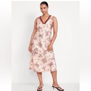 Old Navy V neck Floral Lace Trim Midi Dress